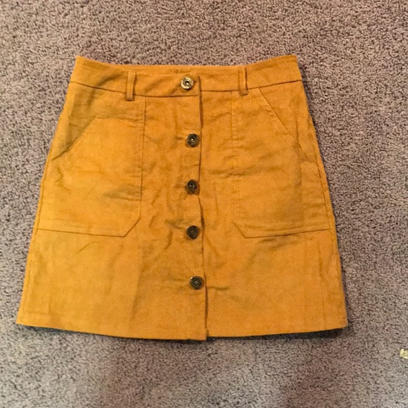 Zaful Dresses & Skirts - Button down skirt